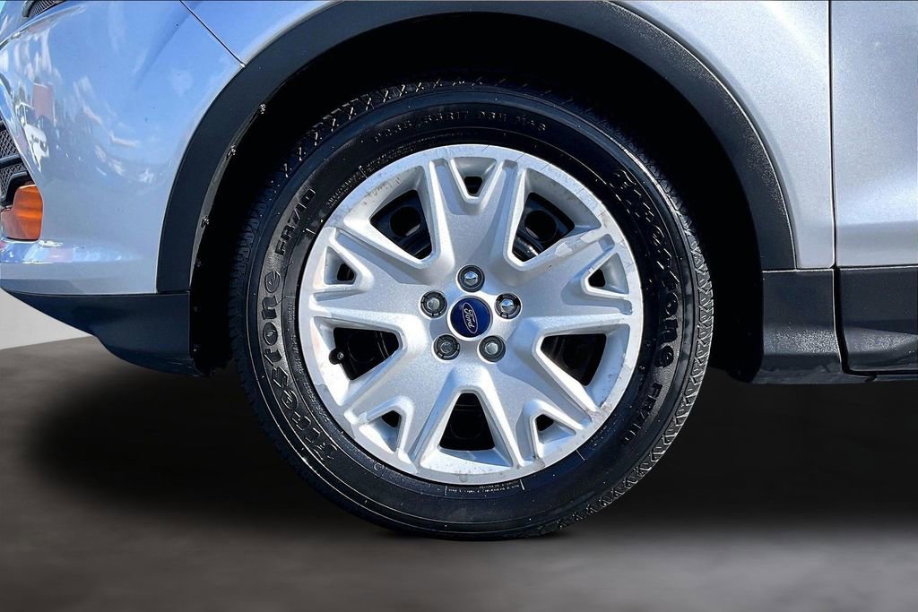 Used 2015 Ford Escape S image 9
