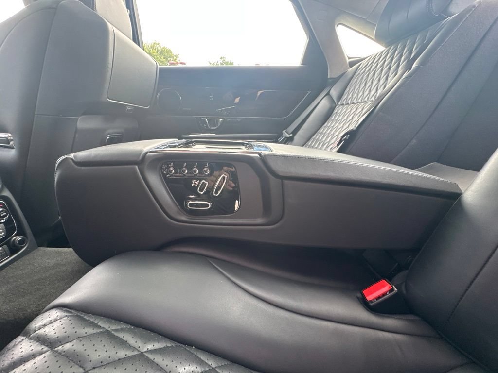Used 2017 Jaguar XJ L Portfolio AWD/4WD image 61