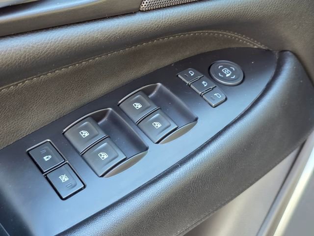 Used 2019 Cadillac Escalade Premium Luxury AWD/4WD image 26