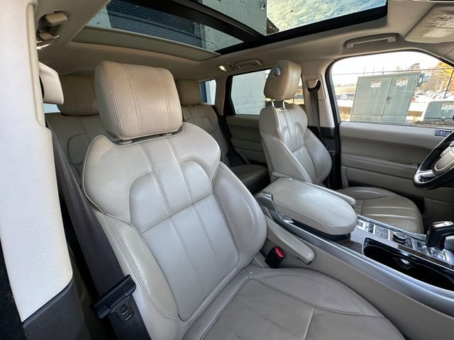 Used 2016 Land Rover Range Rover Sport HSE image 39