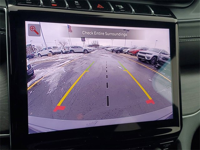 New 2025 Jeep Grand Cherokee Limited w/ Trailer Tow Package image 27