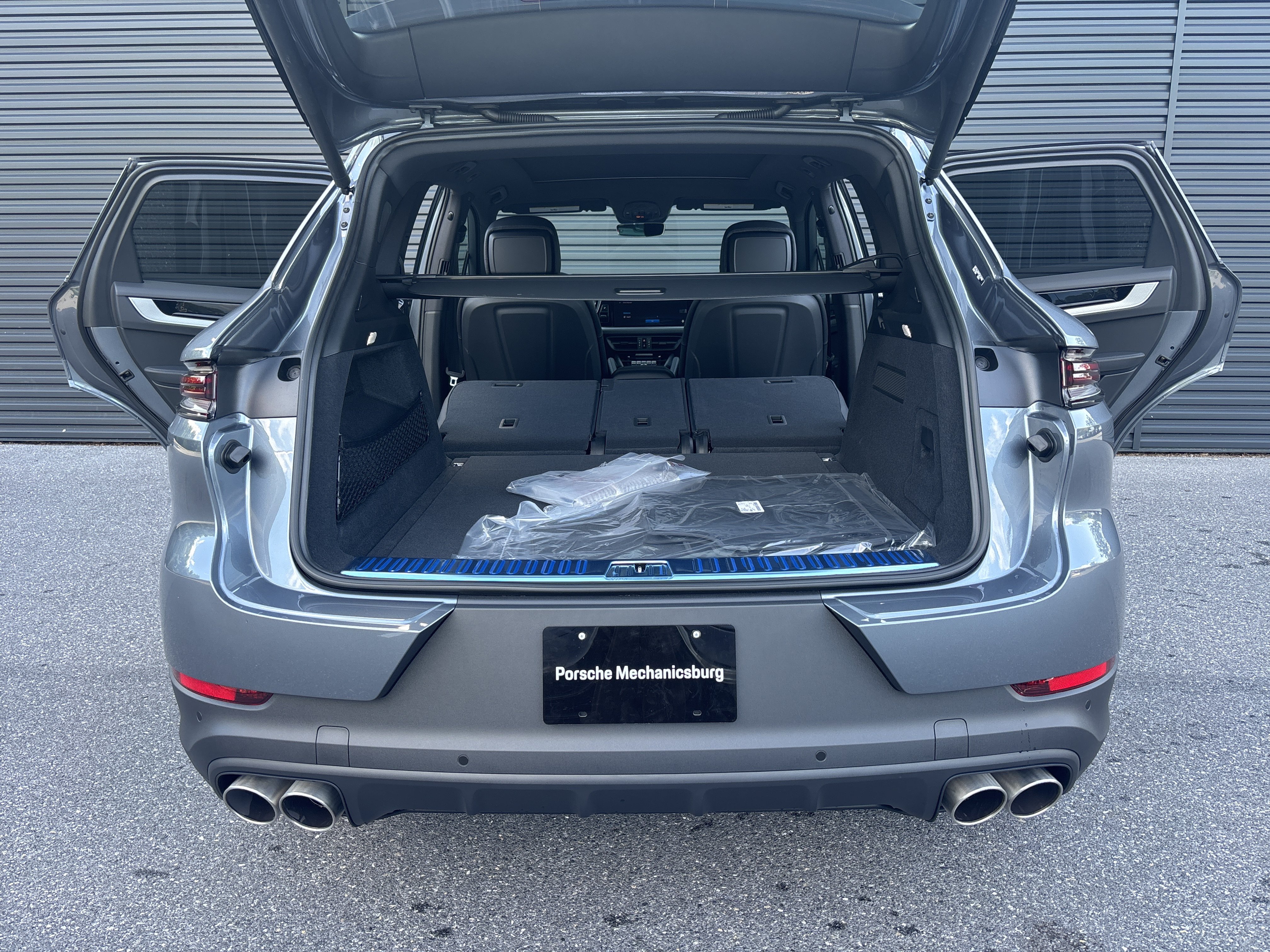 New 2026 Porsche Cayenne S AWD/4WD image 27