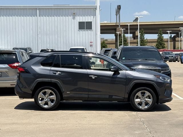 Used 2020 Toyota RAV4 Limited AWD/4WD image 3