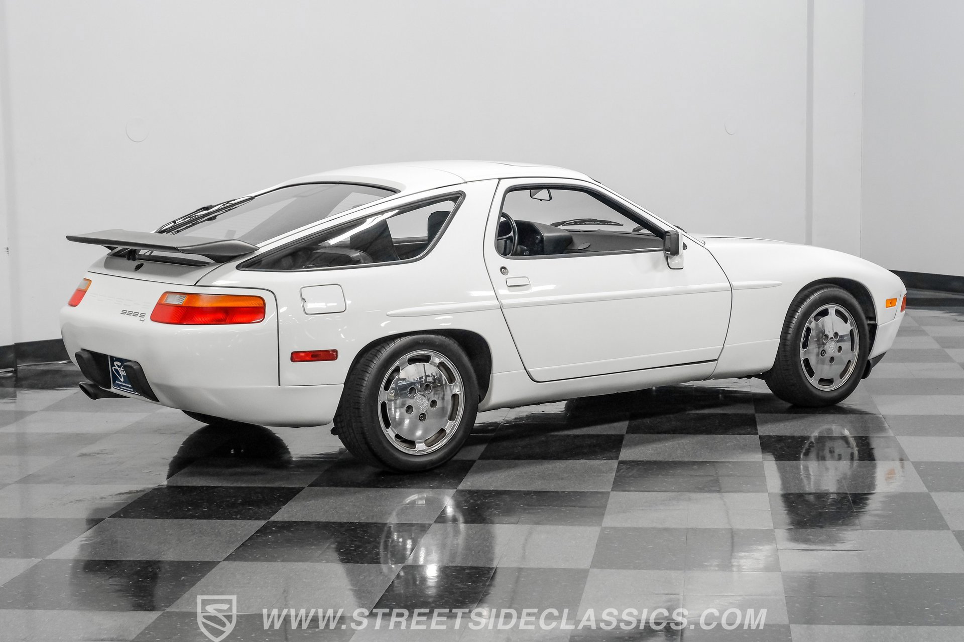 Used 1987 Porsche 928 S4 RWD image 11