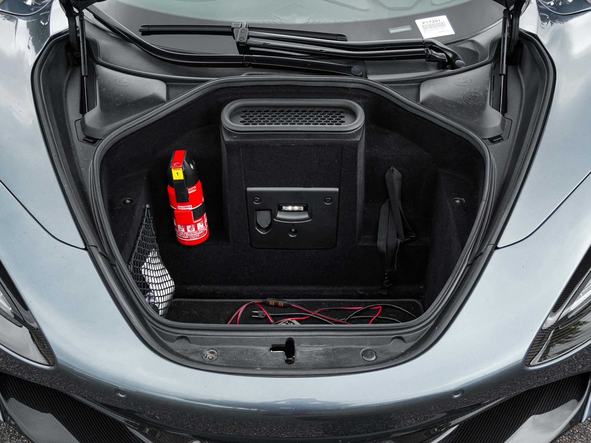 Used 2018 McLaren 720S Luxury RWD image 39