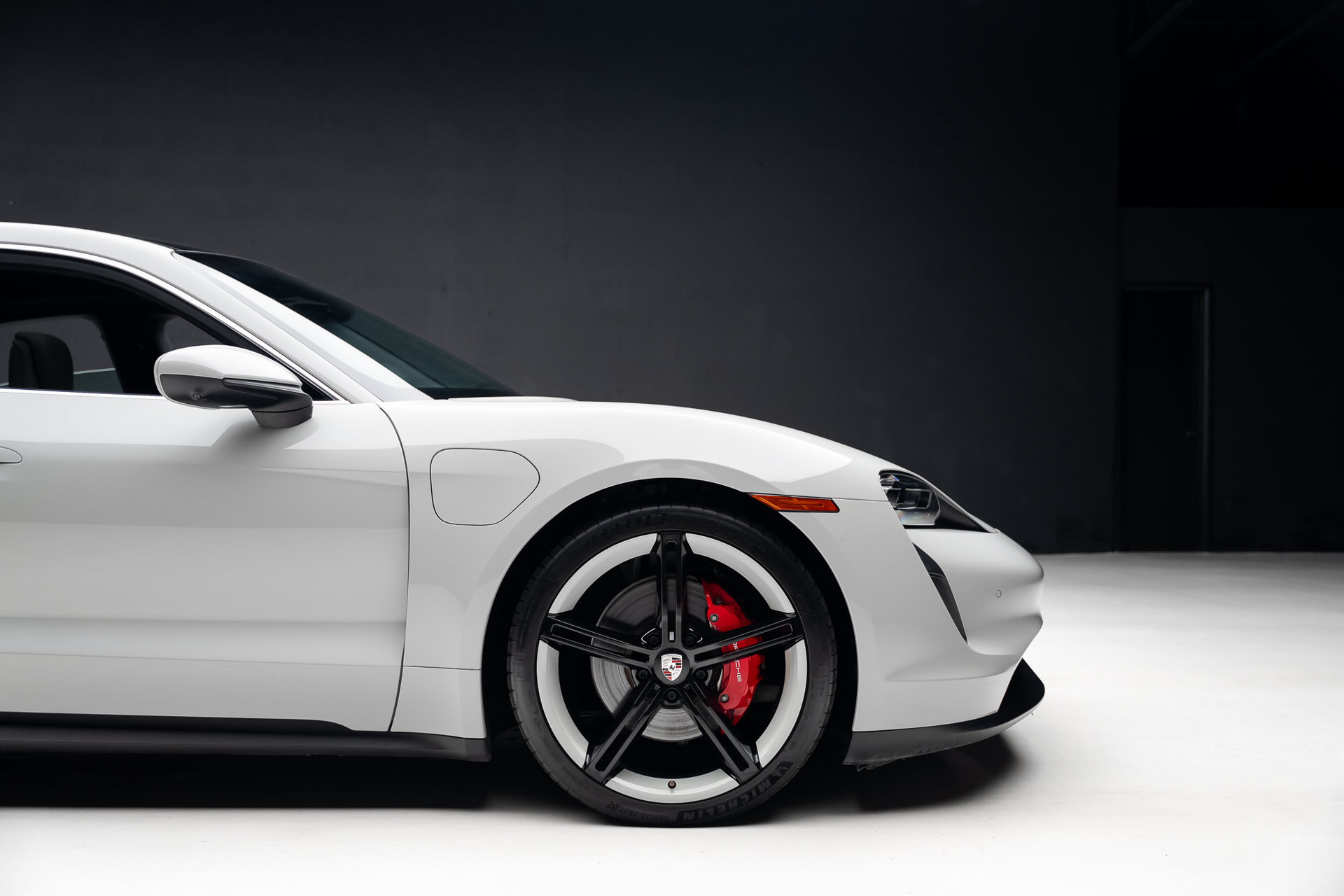 Used 2022 Porsche Taycan 4S AWD/4WD image 35