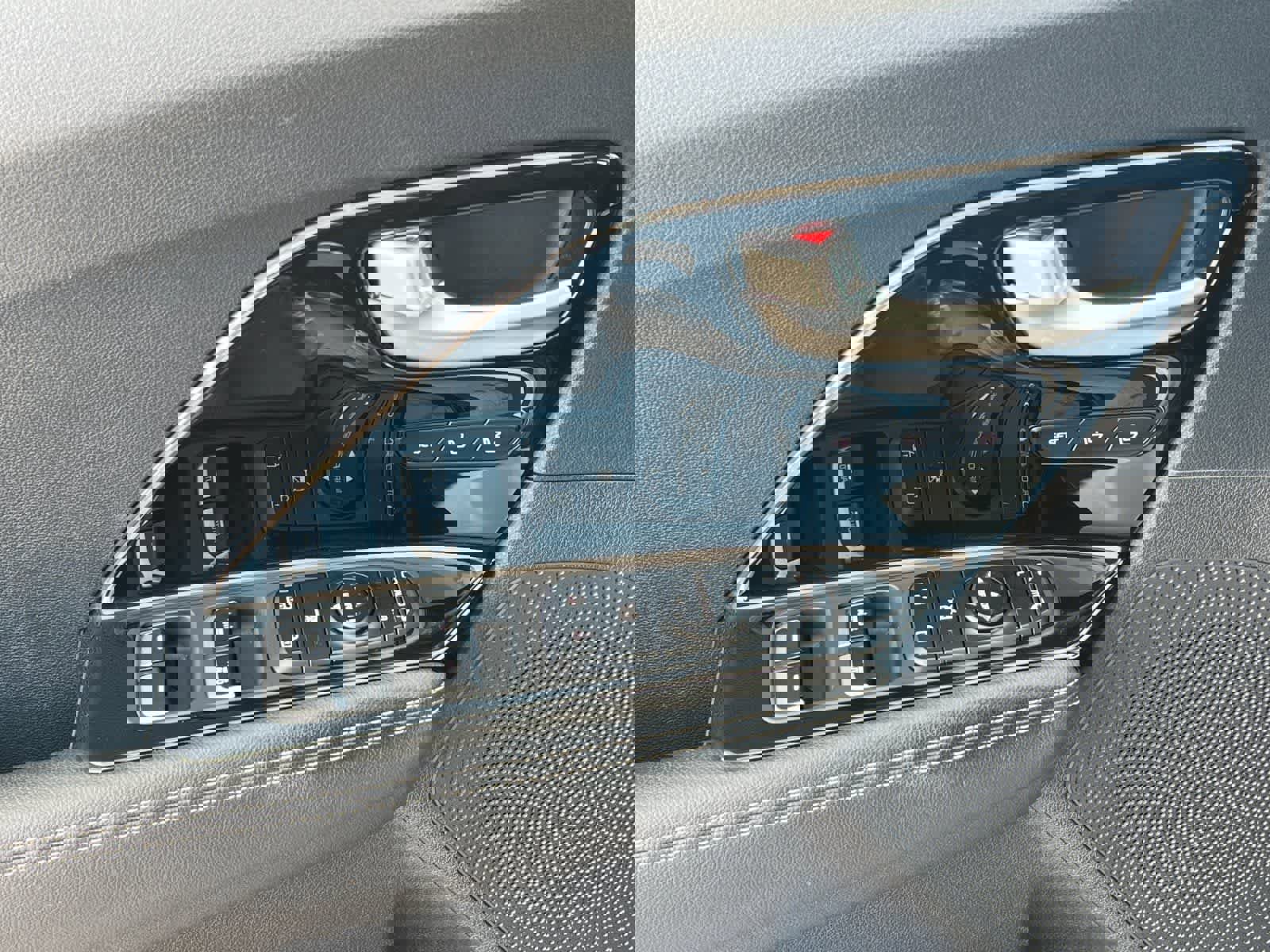 Used 2022 Kia Niro EX Premium image 13