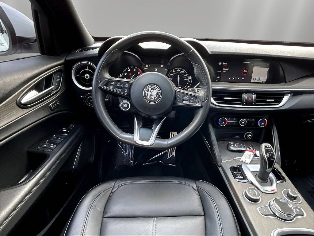 Used 2023 Alfa Romeo Stelvio Ti w/ Active Assist Plus Package AWD/4WD image 8