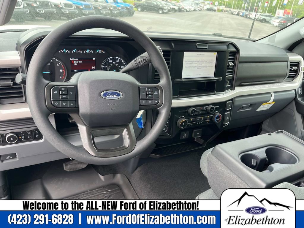 New 2025 Ford F350 XLT image 13
