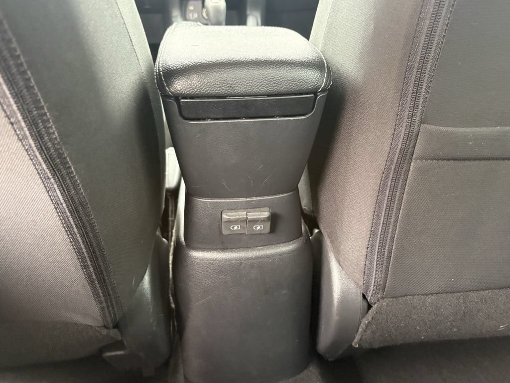 Used 2020 Nissan Versa S FWD image 22