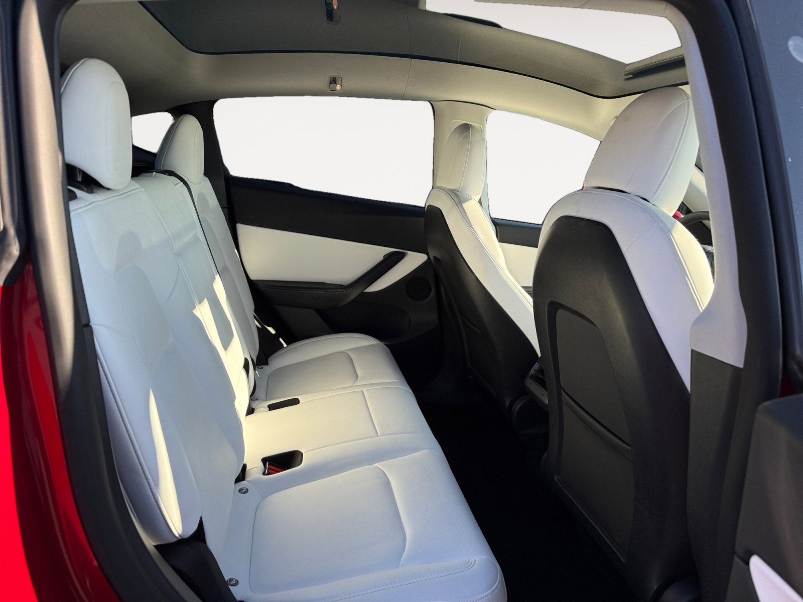 Used 2022 Tesla Model Y Performance image 18