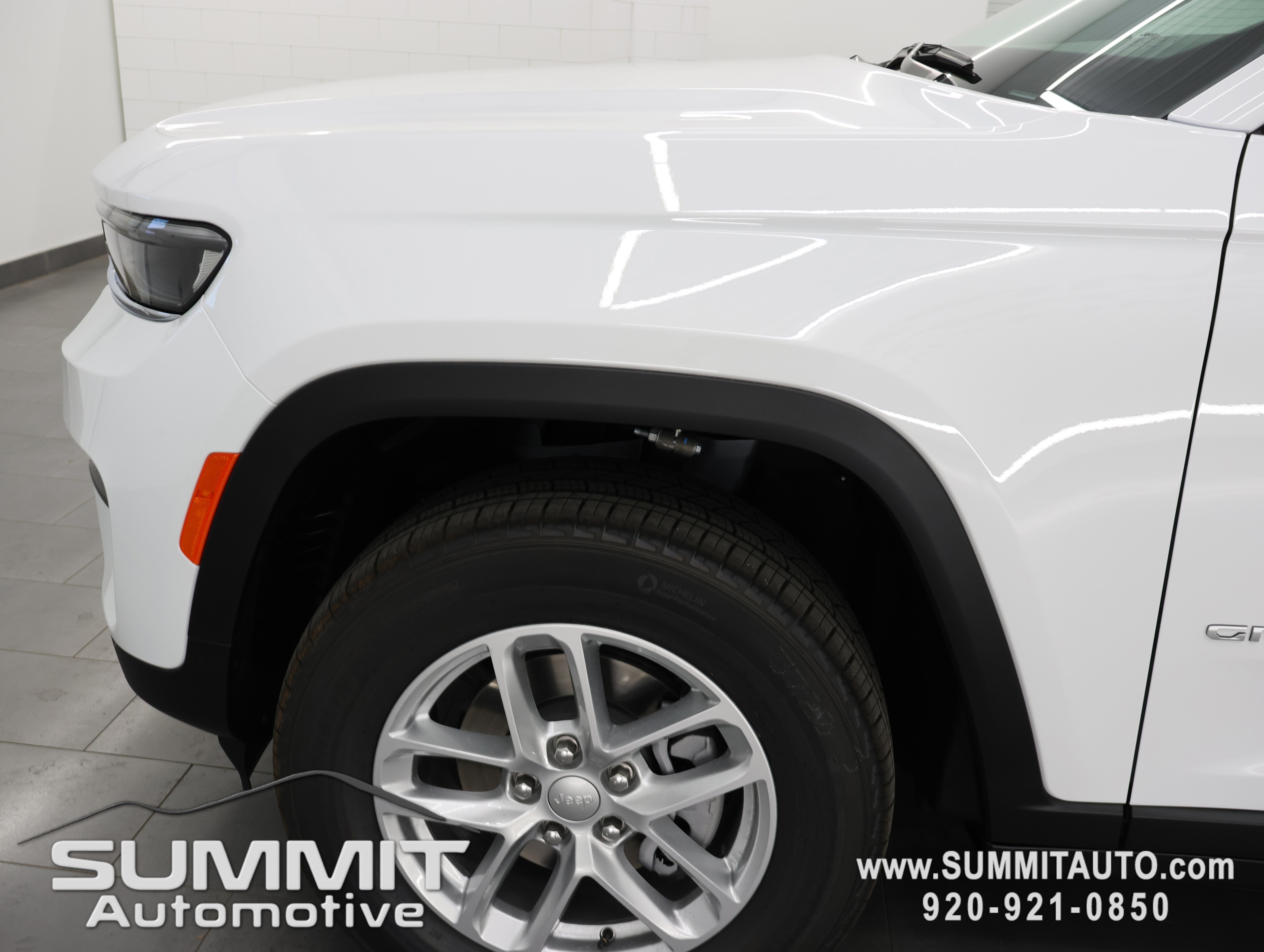 New 2026 Jeep Grand Cherokee Laredo X AWD/4WD image 35