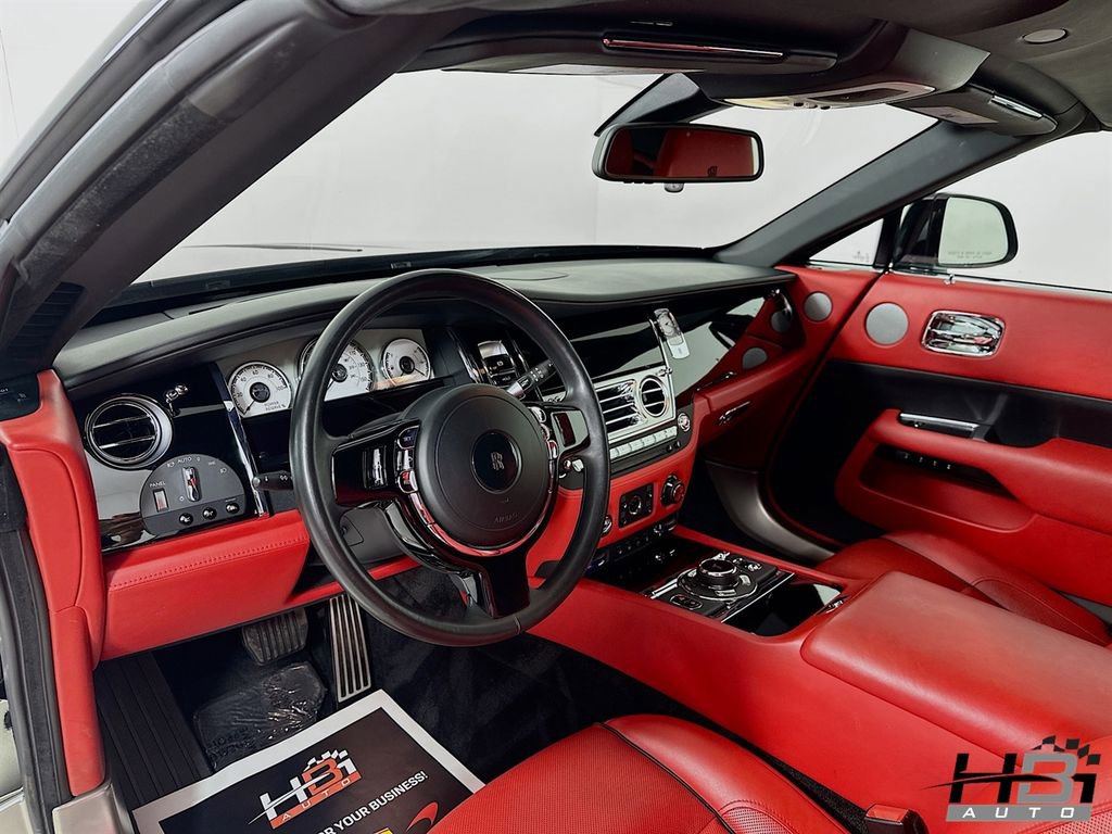 Used 2018 Rolls-Royce Dawn RWD image 10