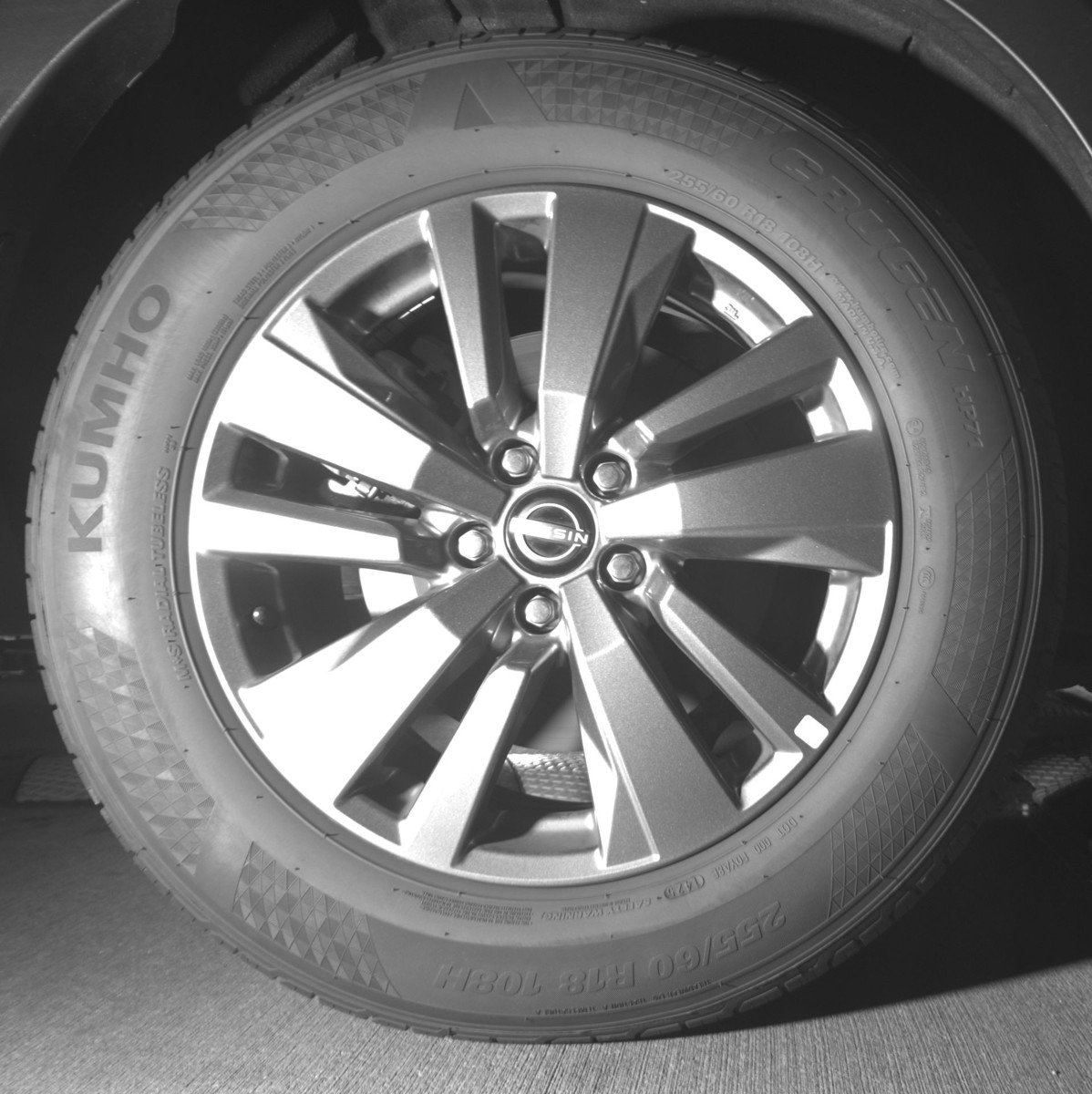 Used 2025 Nissan Pathfinder SV AWD/4WD image 15