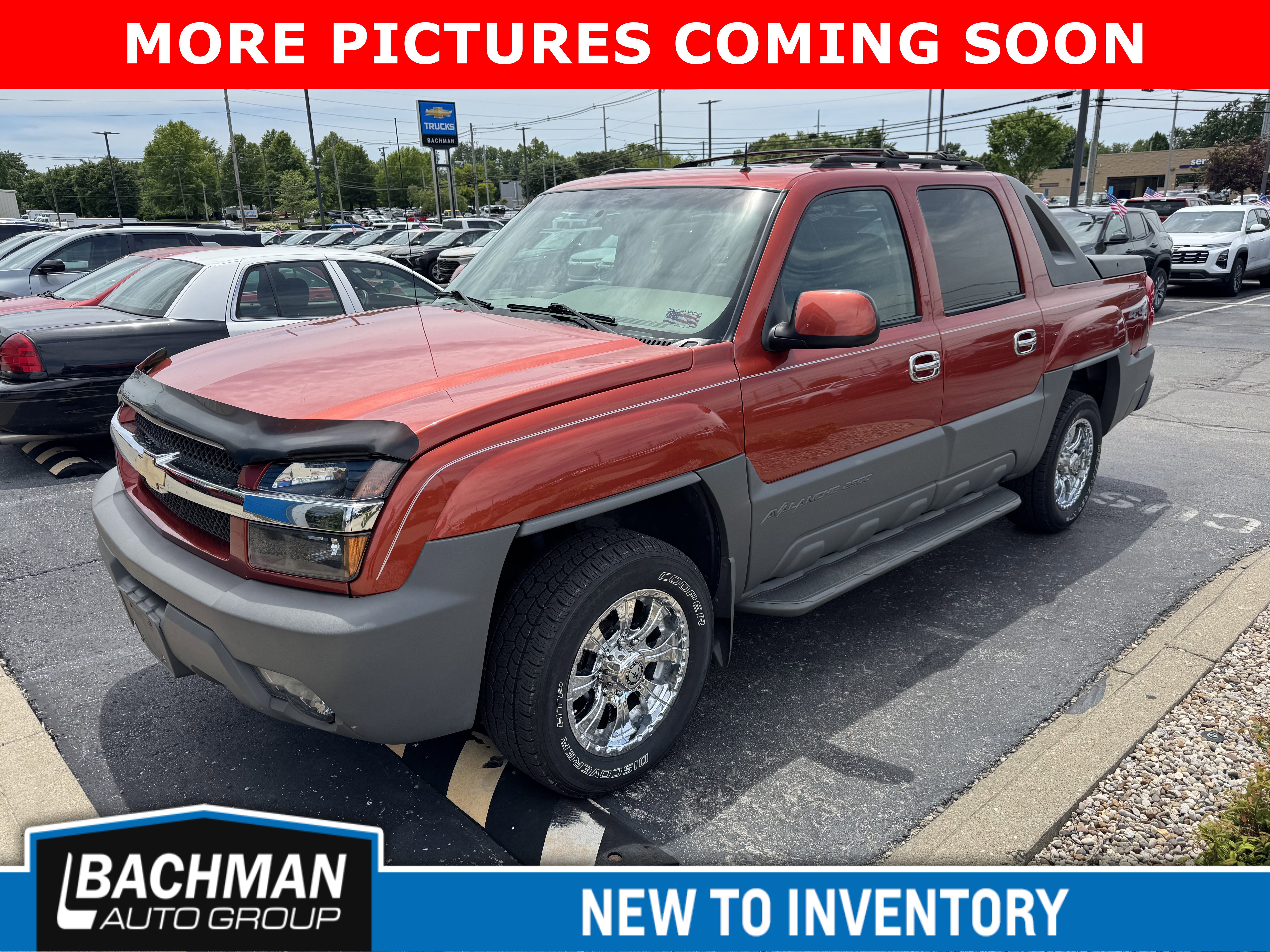 Used 2002 Chevrolet Avalanche 2500 w/ Convenience Pkg AWD/4WD image 3