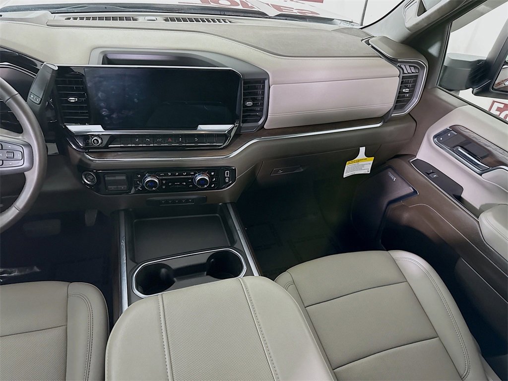 Used 2024 GMC Sierra 2500 SLT w/ SLT Premium Package image 27