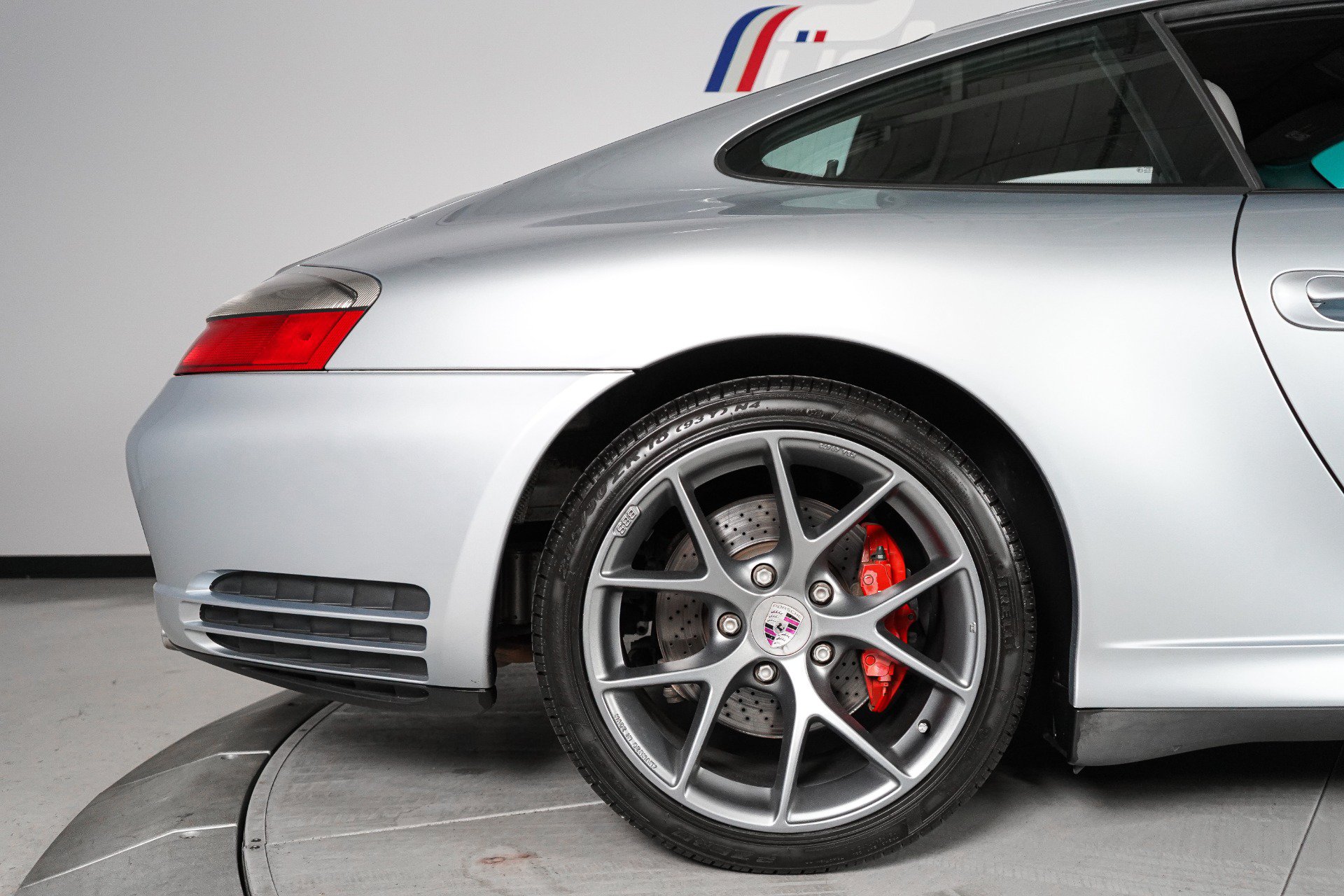 Used 2003 Porsche 911 Carrera RWD image 24