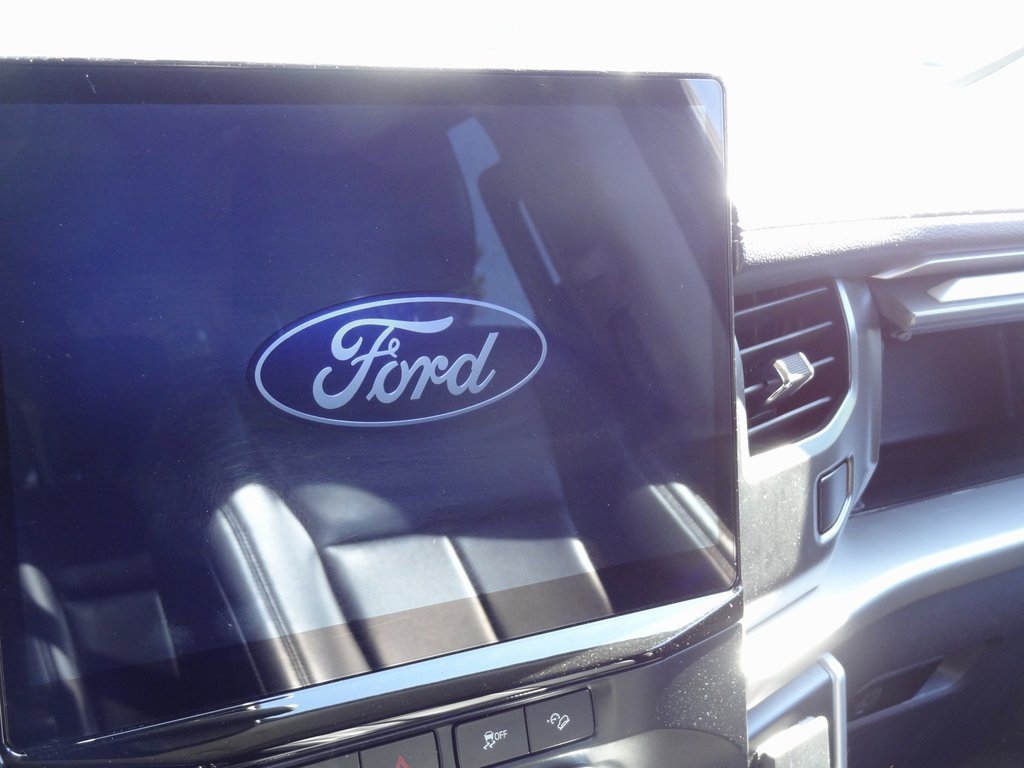 Certified 2024 Ford Expedition XLT image 15