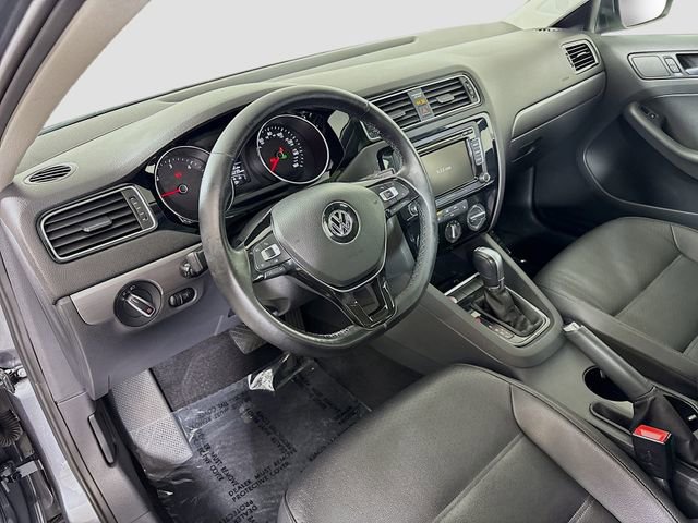 Used 2015 Volkswagen Jetta TDI SE image 9