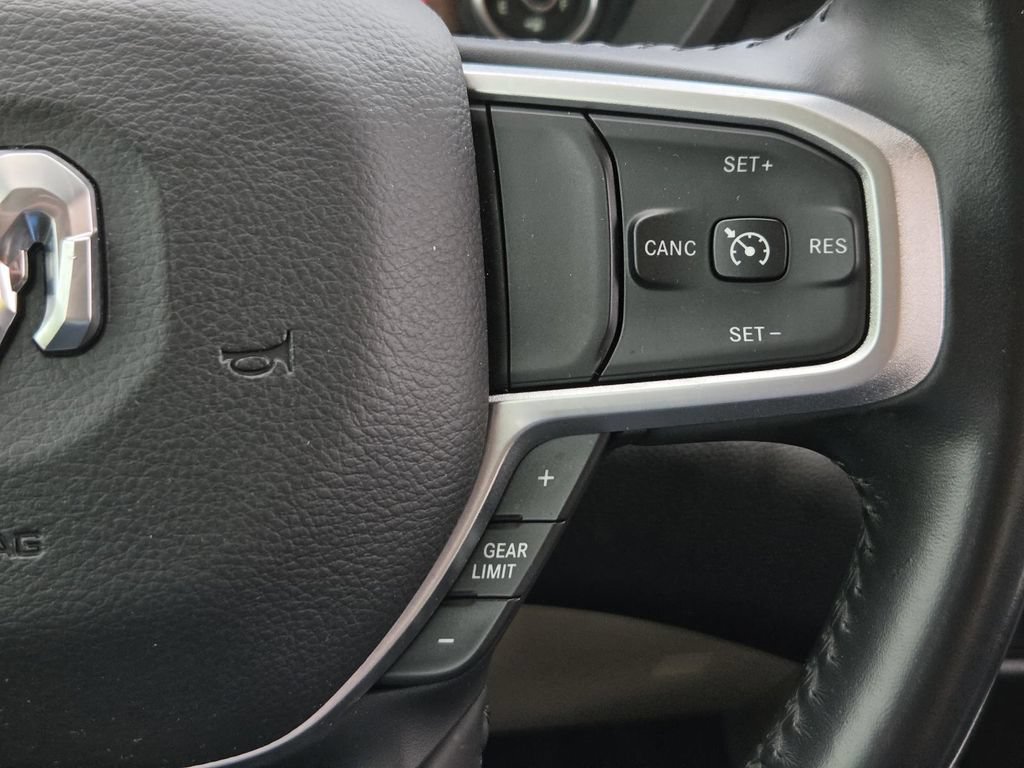 Used 2019 RAM 1500 Big Horn RWD image 32