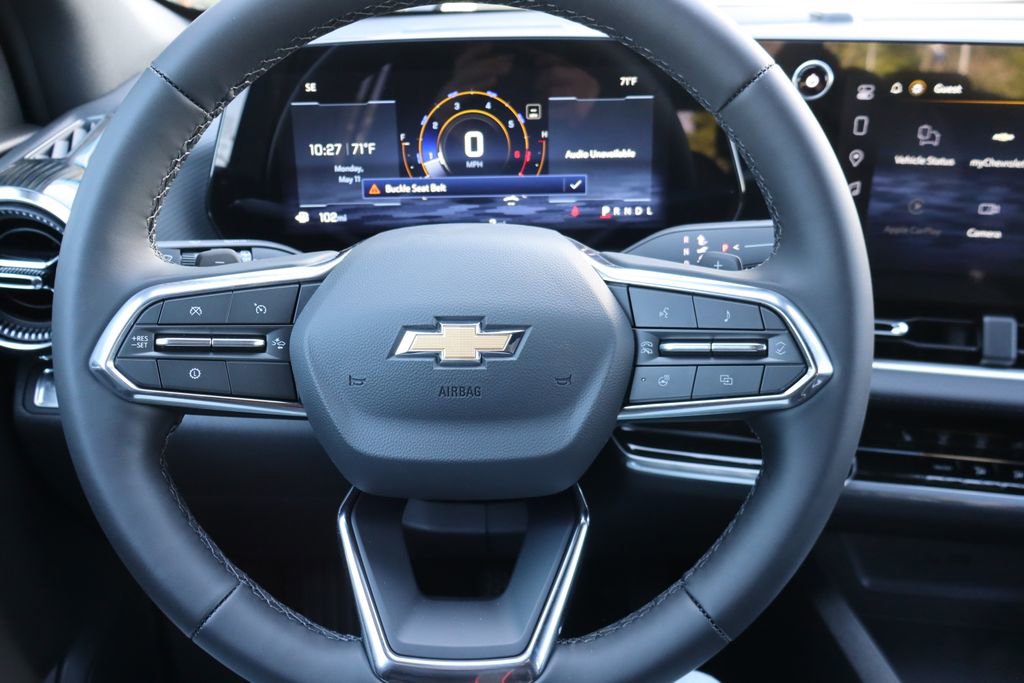 New 2026 Chevrolet Equinox LT w/ Safety and Technology Package FWD image 7