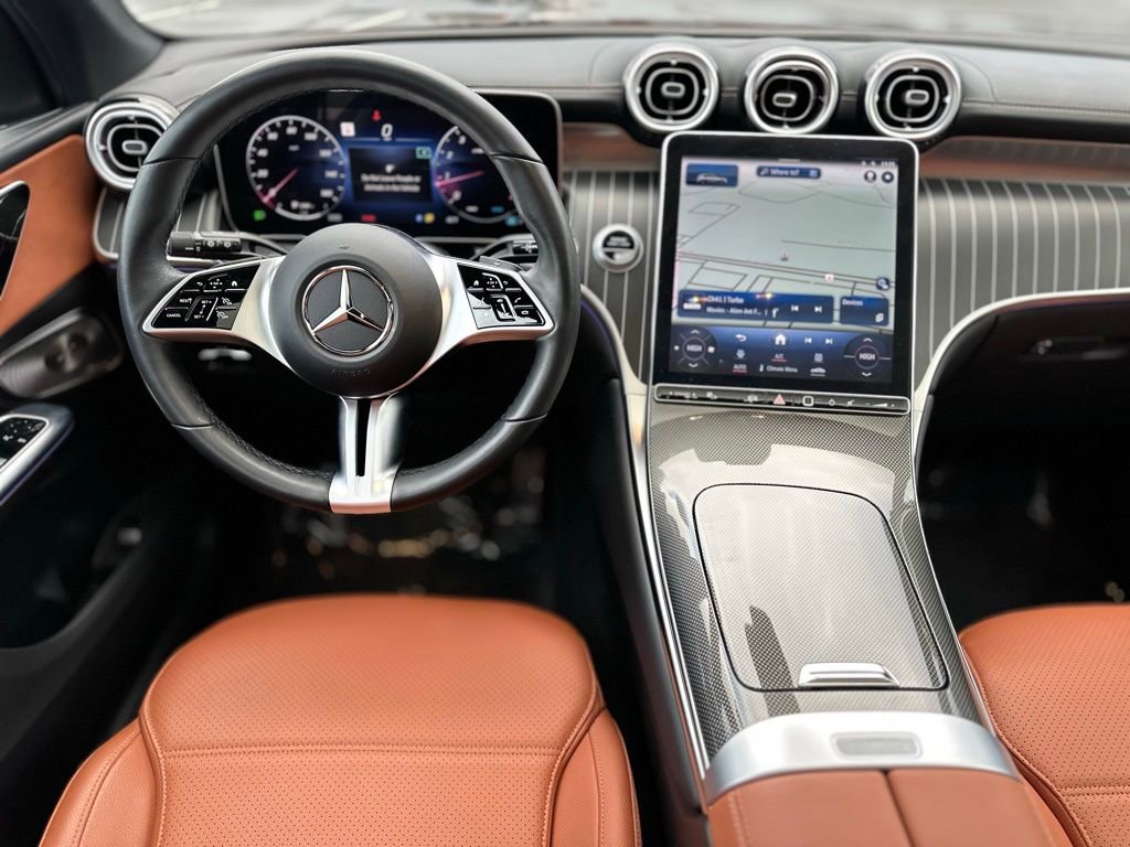 Used 2023 Mercedes-Benz GLC 300 4MATIC image 10