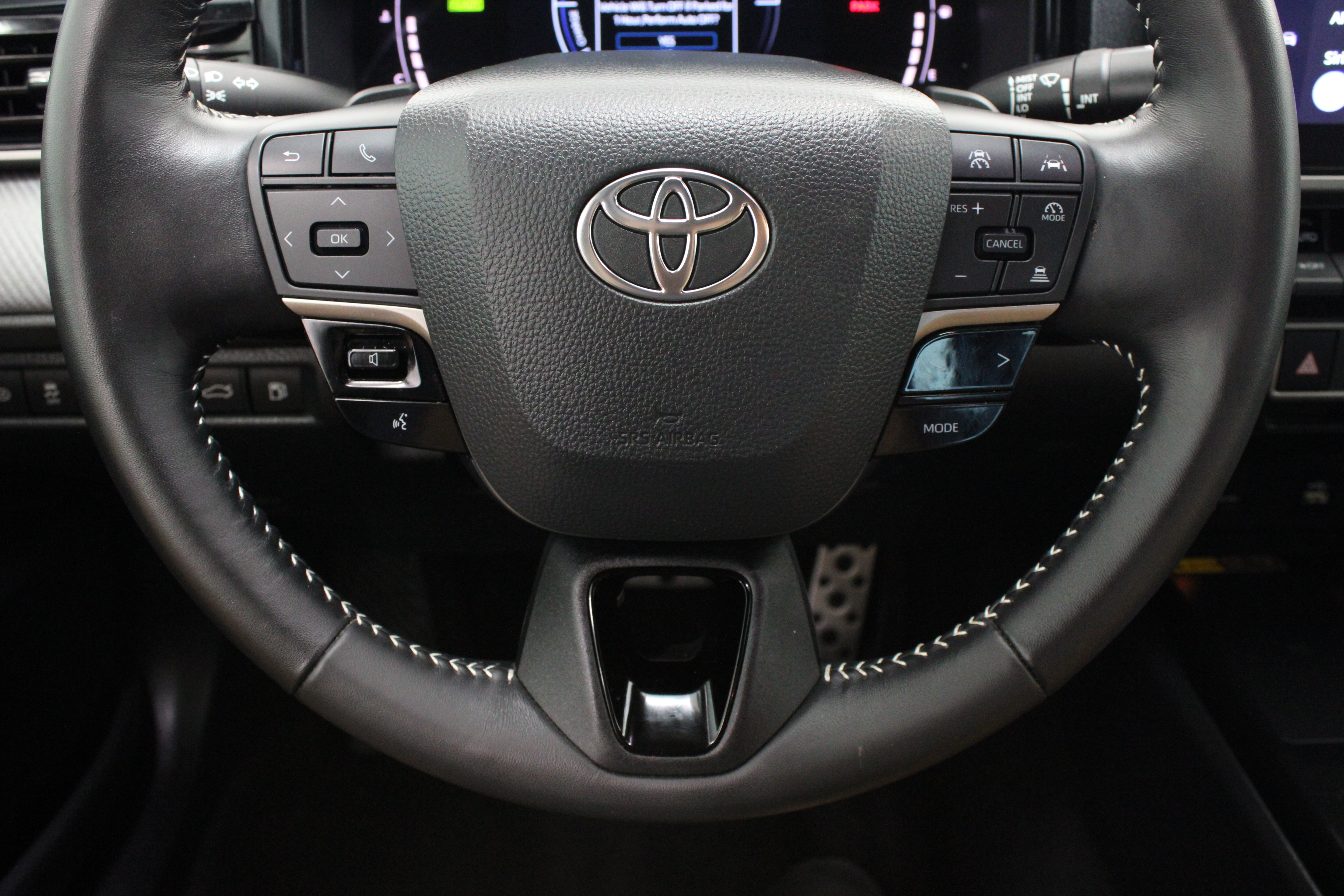 Used 2025 Toyota Camry SE w/ Multimedia Upgrade Package FWD image 24