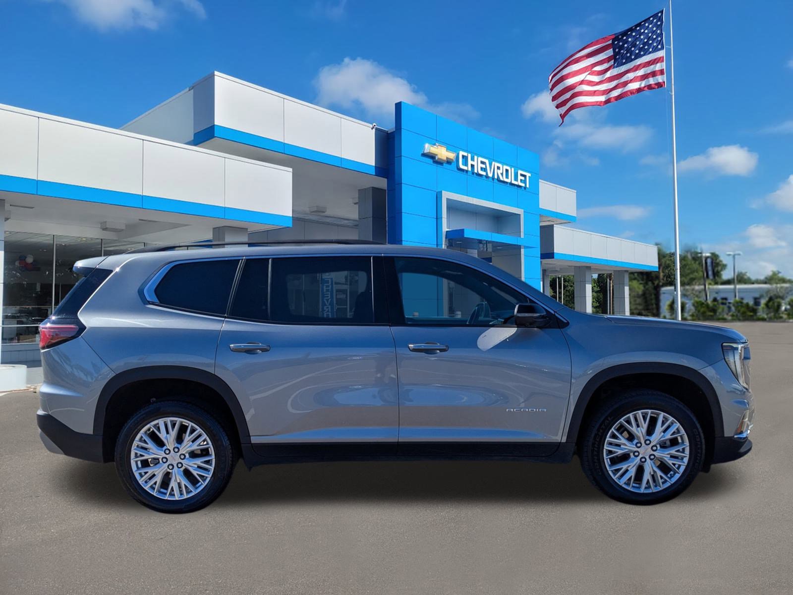 Used 2024 GMC Acadia Elevation image 3