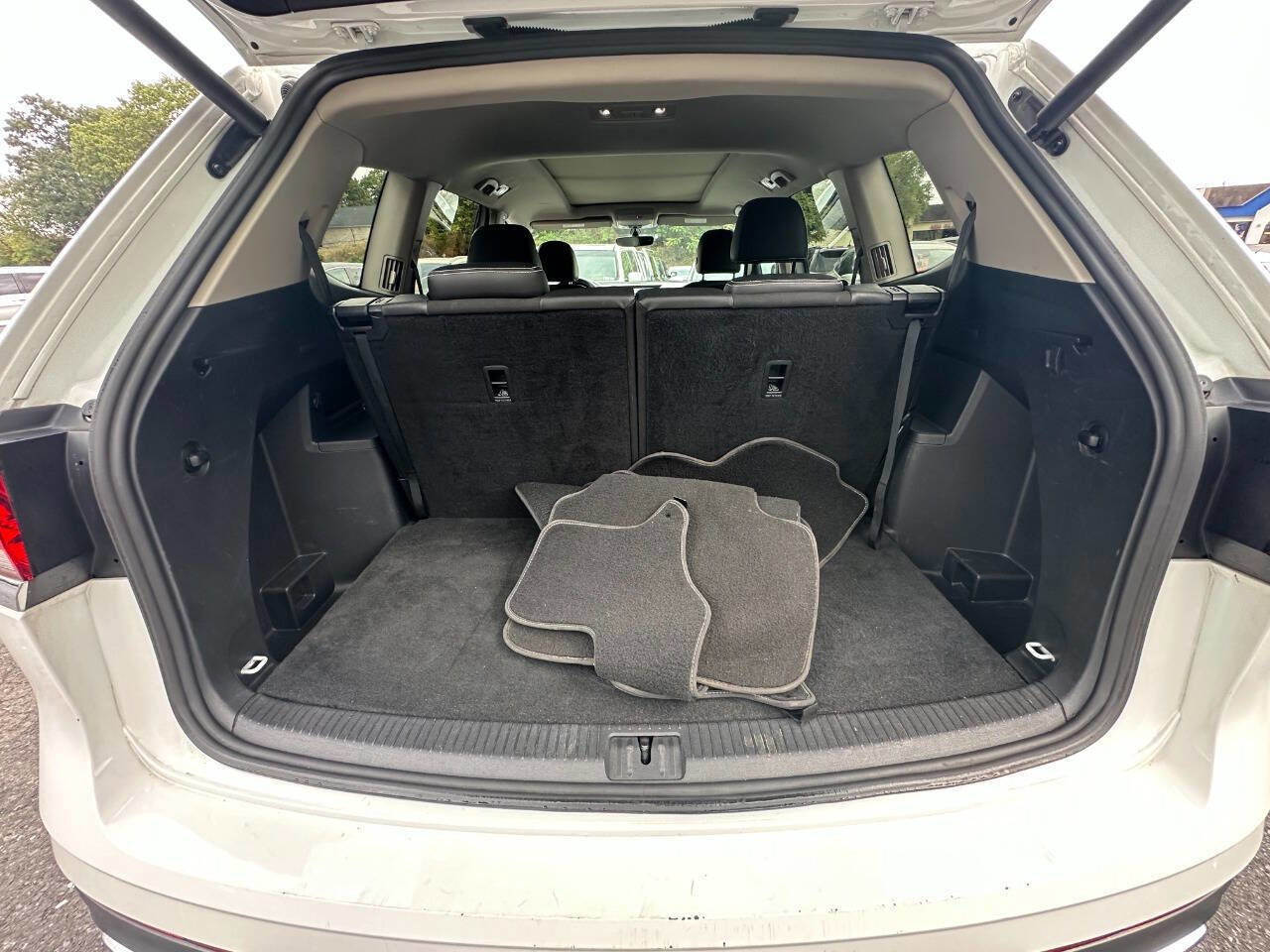 Used 2021 Volkswagen Atlas SE image 35