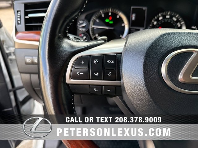 Used 2021 Lexus LX 570 4WD w/ 3rd Row & Luxury Pkg image 28