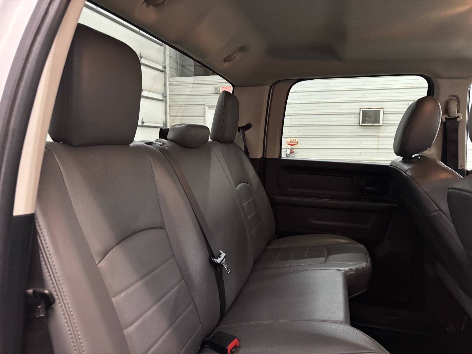 Used 2018 RAM 3500 Tradesman w/ Snow Chief Group image 28