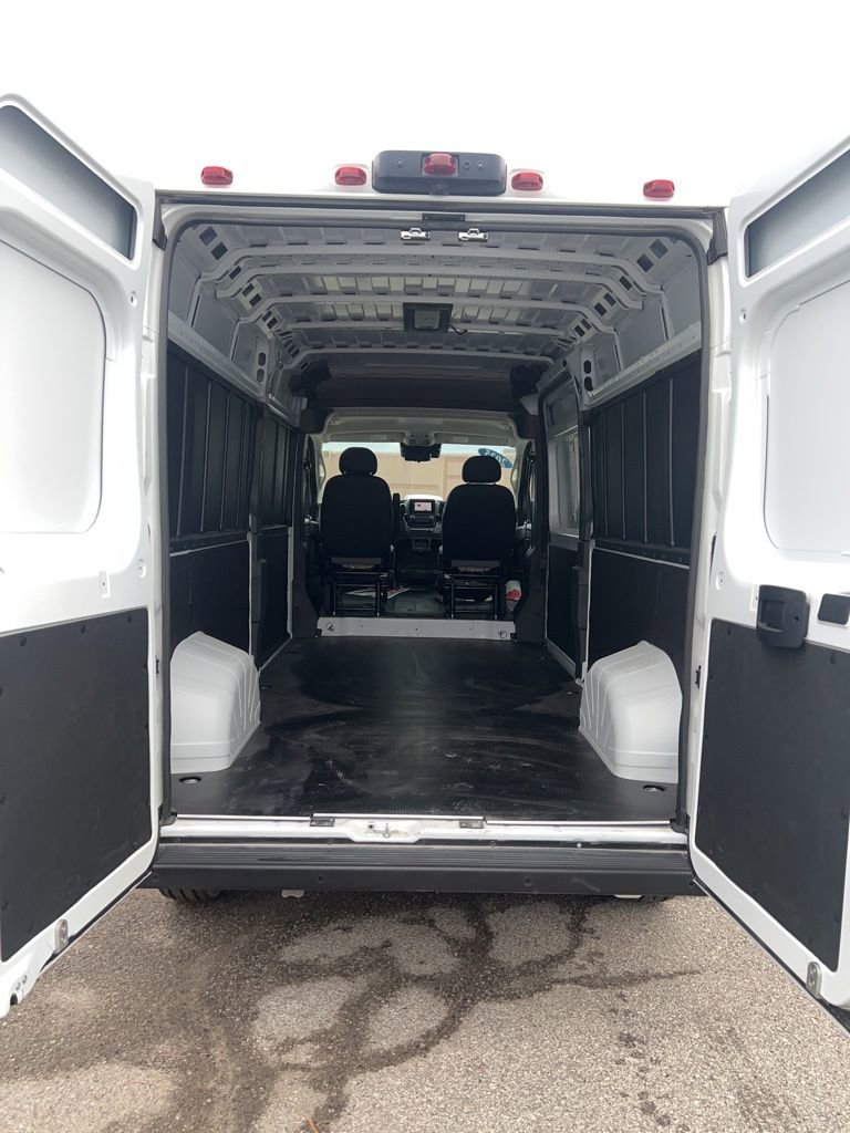 Used 2025 RAM ProMaster 2500 w/ Safety Group image 7