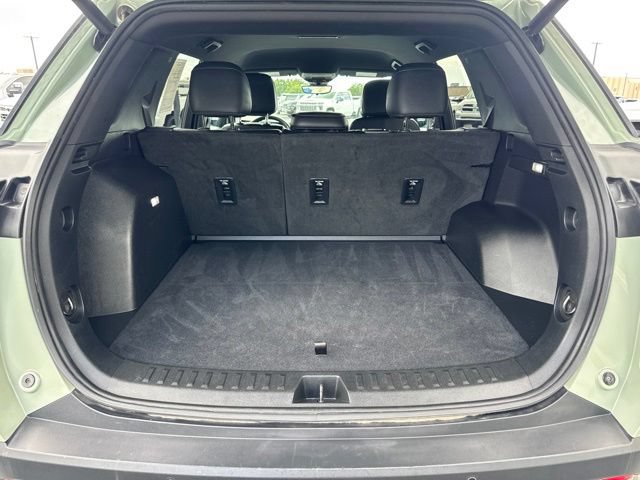 Used 2025 Chevrolet Equinox LT w/ Convenience Package II AWD/4WD image 11