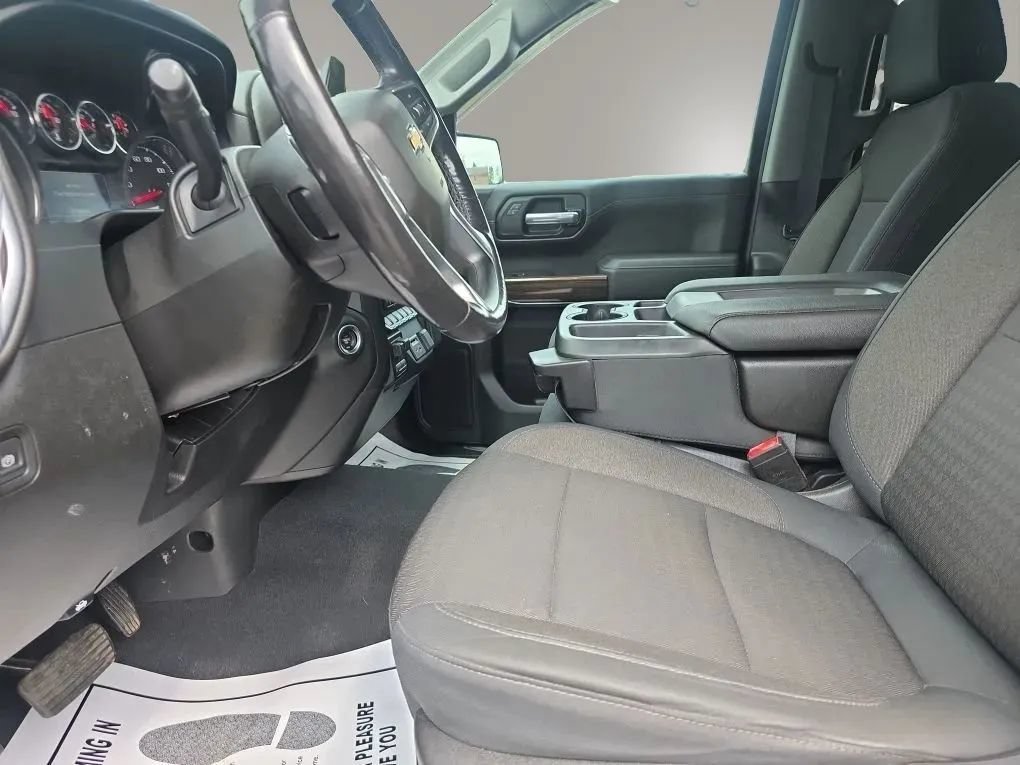 Used 2019 Chevrolet Silverado 1500 LT w/ All-Star Edition AWD/4WD image 9