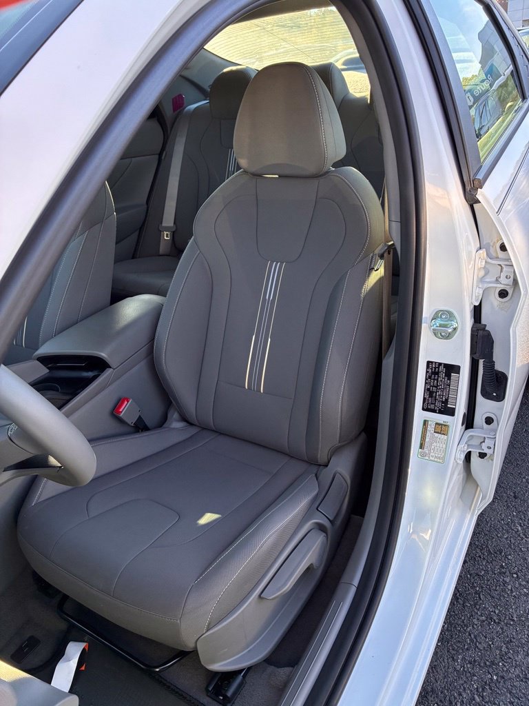 Certified 2026 Hyundai Elantra Sport FWD image 17