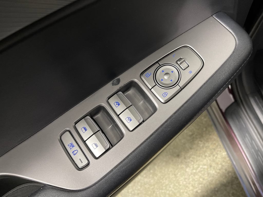 Used 2023 Hyundai Palisade SEL FWD image 18