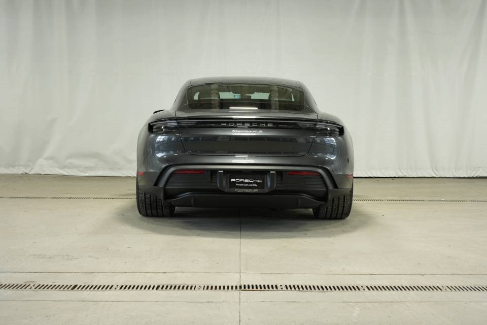New 2025 Porsche Taycan 4S image 4