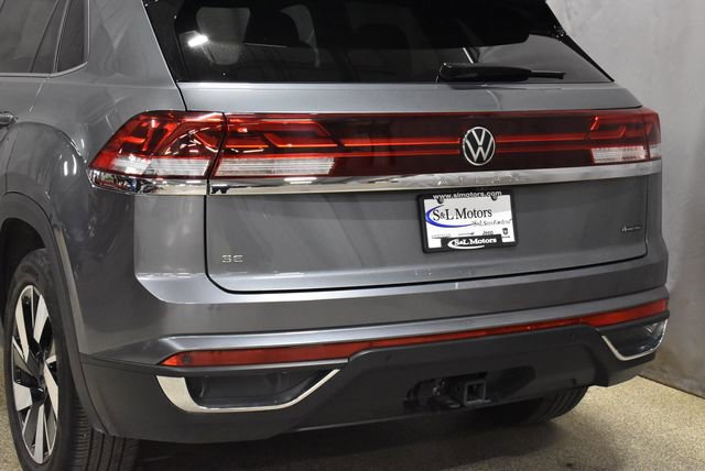 Used 2025 Volkswagen Atlas Cross Sport SE image 9