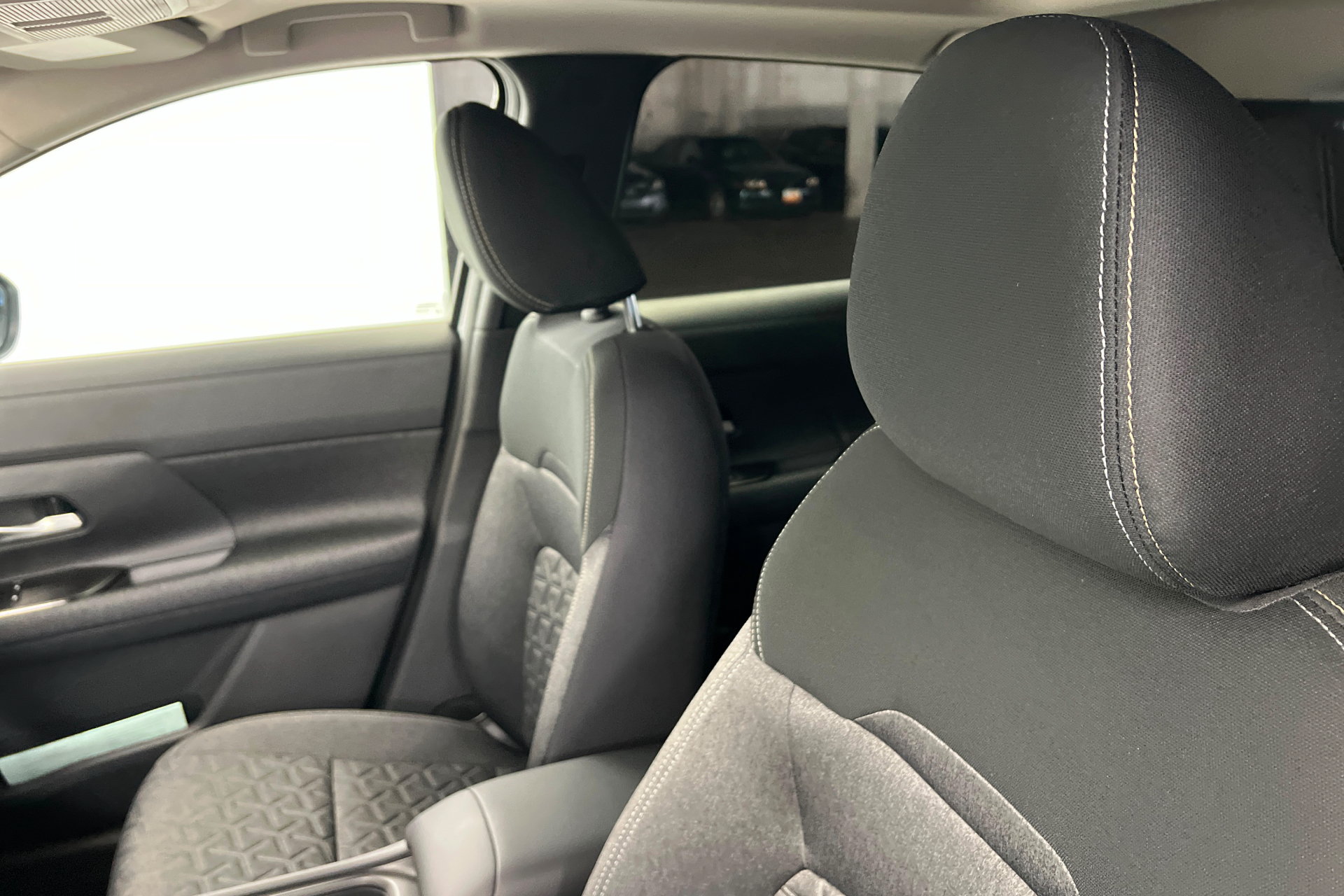 New 2026 Nissan Kicks SV w/ SV Premium Package FWD image 16