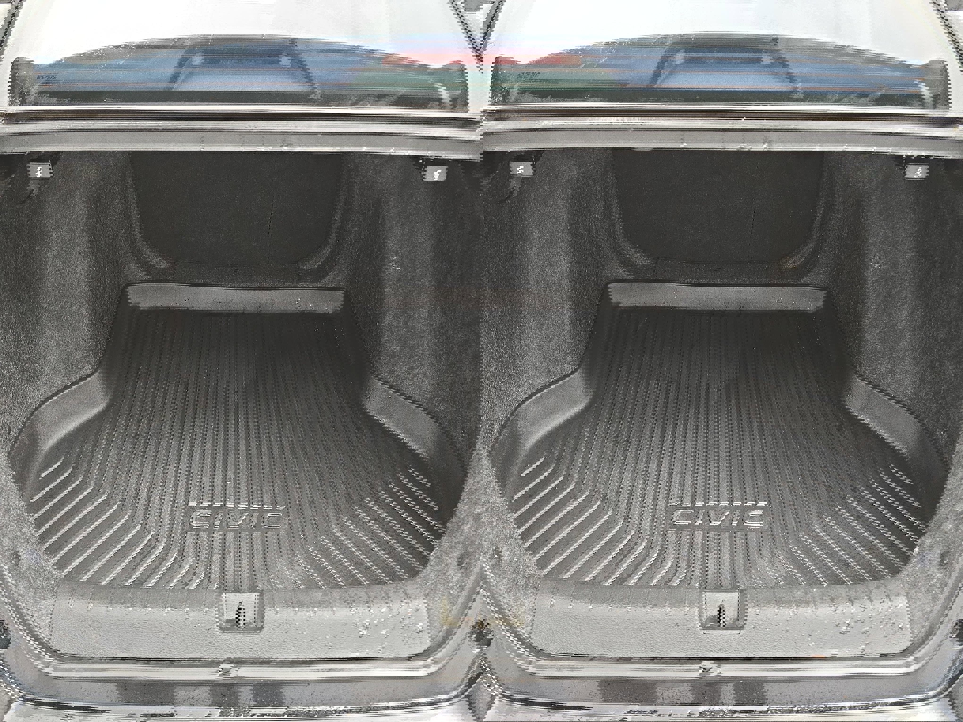 Used 2017 Honda Civic Touring image 12