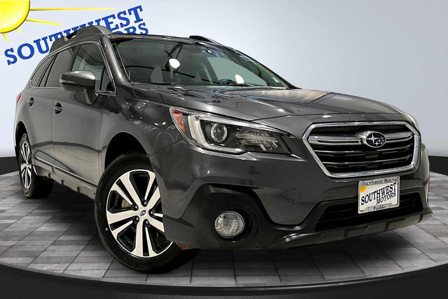 Used 2019 Subaru Outback 2.5i Limited AWD/4WD image 3