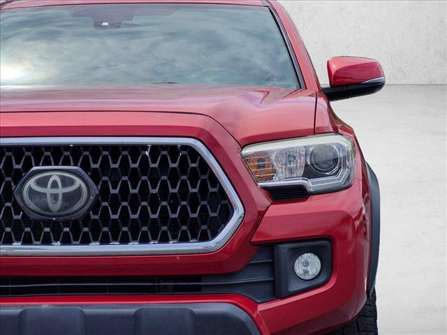 Used 2018 Toyota Tacoma TRD Off-Road AWD/4WD image 14