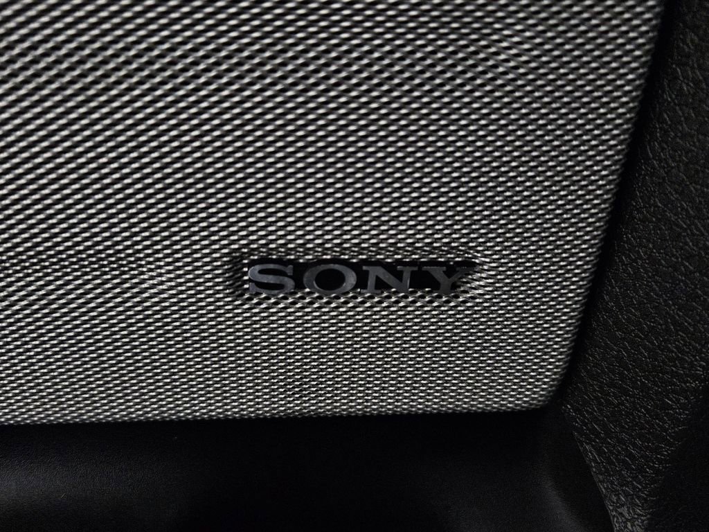 Used 2014 Ford F150 Lariat w/ Equipment Group 502A Luxury image 26