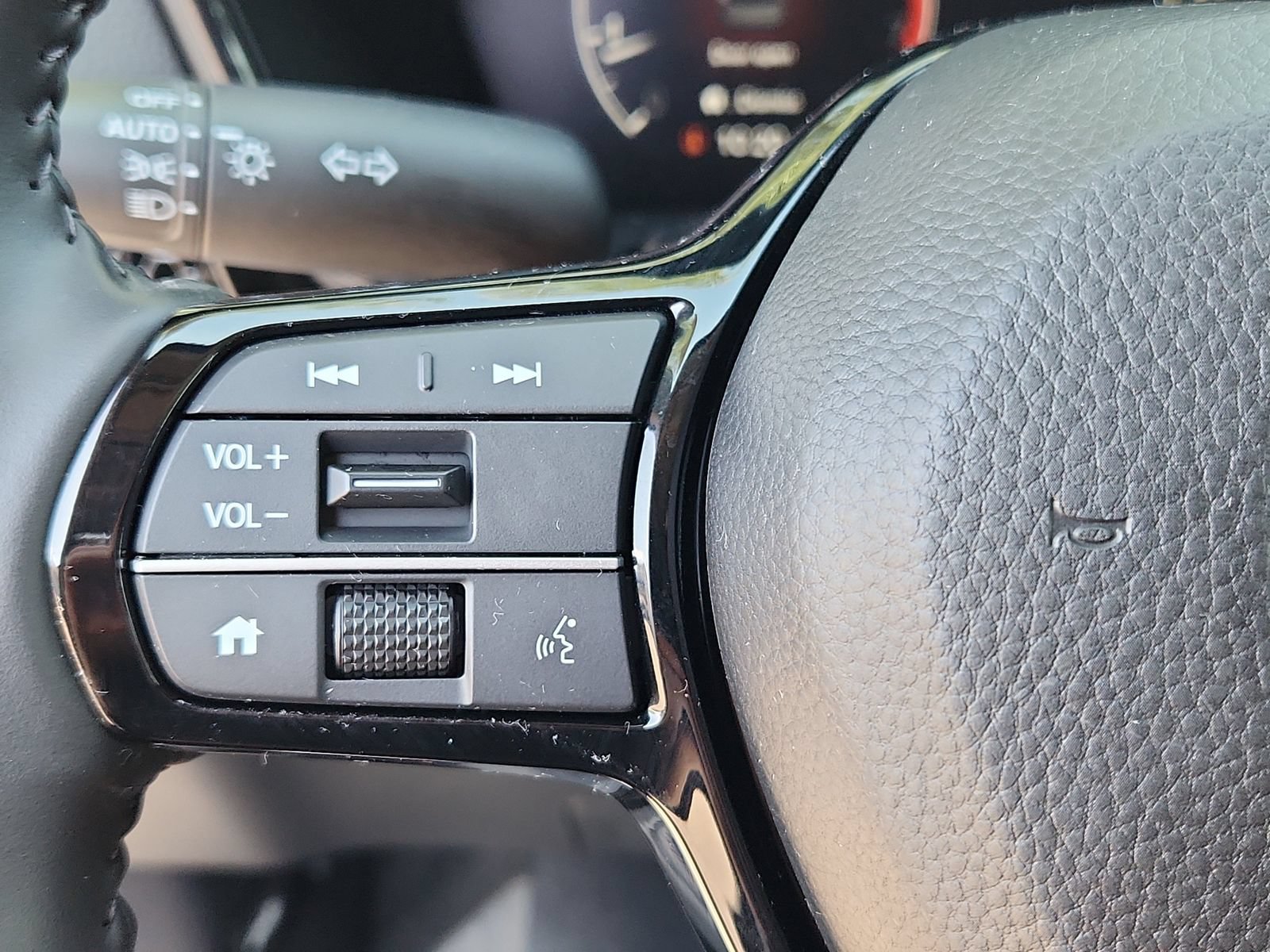 Certified 2025 Honda CR-V EX-L image 19
