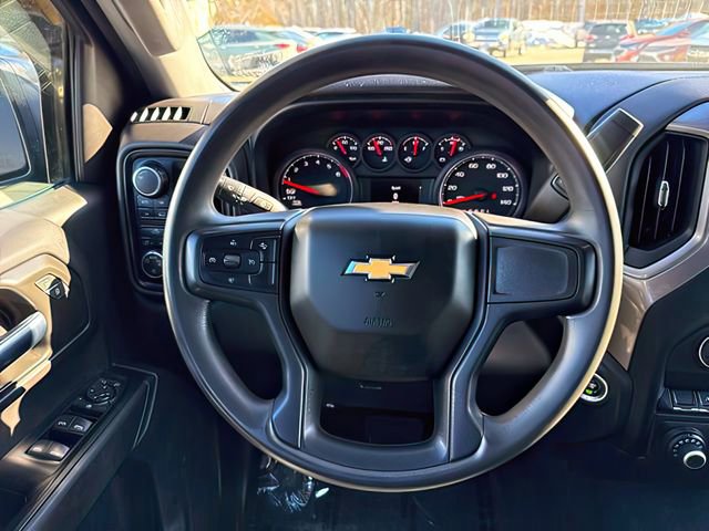 Used 2023 Chevrolet Silverado 1500 Custom image 24
