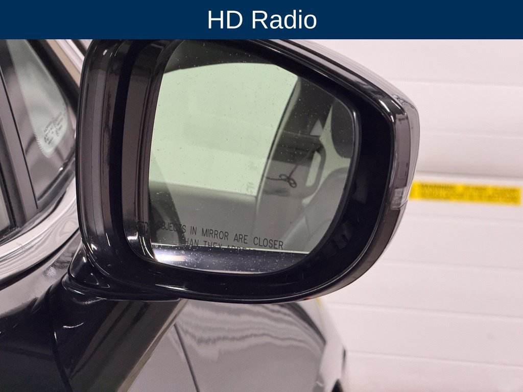 Used 2022 Chrysler Pacifica Touring-L w/ Uconnect Theater Family Group FWD image 10