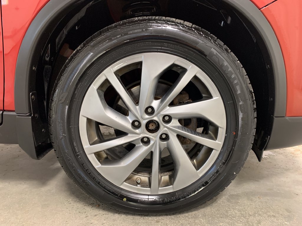 Used 2015 Nissan Rogue SL FWD image 12
