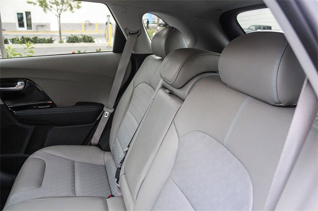 Used 2019 Kia Niro EX image 26