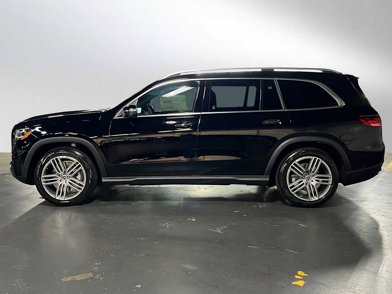 New 2026 Mercedes-Benz GLS 450 4MATIC image 6