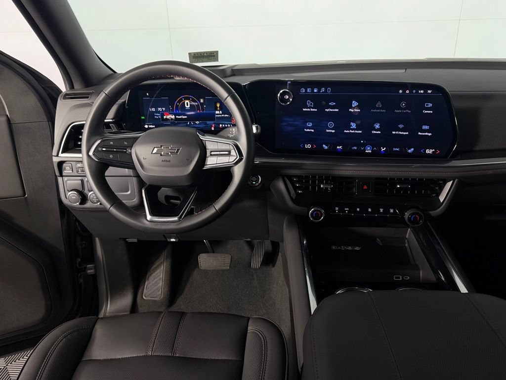 Used 2026 Chevrolet Suburban RST RWD image 13